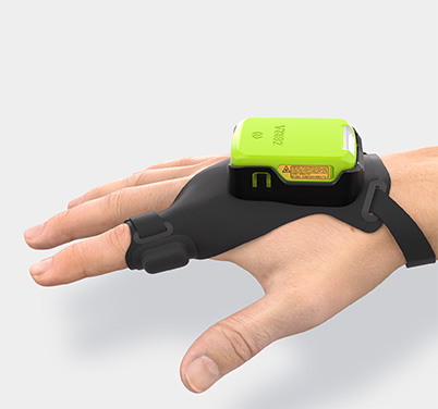 Wearable Scanner mit Gehäuse in Neongelb auf Handrücken